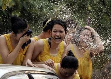 Songkran - festa dell'acqua in Thailandia