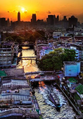 Tramonto a Bangkok