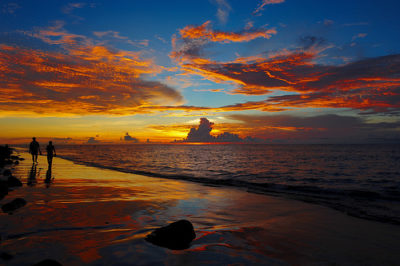 Tramonto a Kuta Beach a Bali