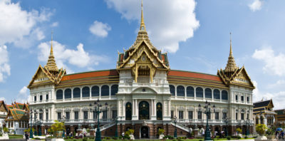 L'elegante facciata del Chakri Maha Prasat, 