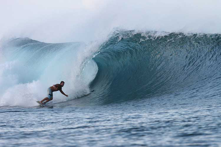 Surf in Indonesia