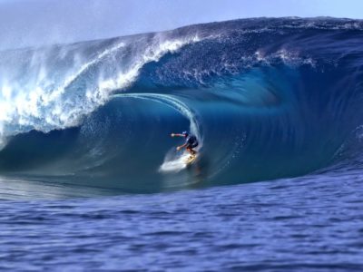 surf in indonesia