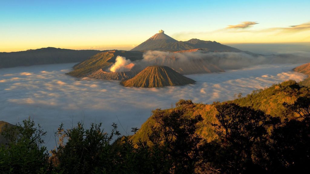 Una delle attrazioni principali in indonesia è rappresentata dal Parco Nazionale di Bromo-Tengger- Semeru