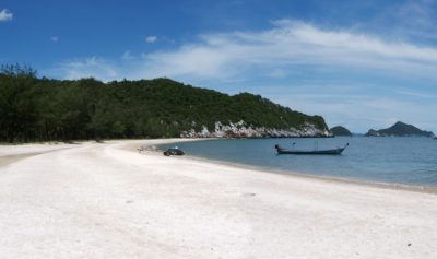 Hat Laem Sala, splendida spiaggia in Thailandia