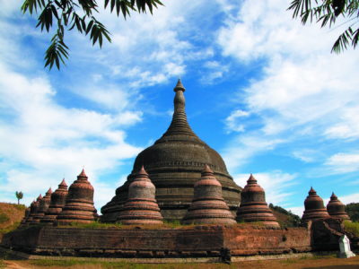 palazzo reale templi di mrauk u myanmar birmania