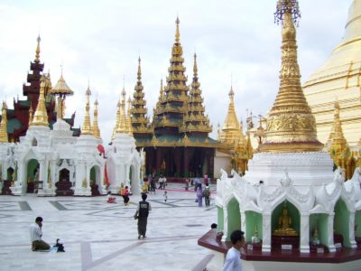 shwedagon paya yangon myanmar