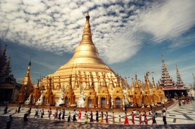 pagoda di yangon in myanmar