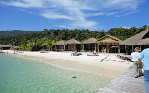 Spiaggia a Koh Tonsai, vicino Kep, Cambogia