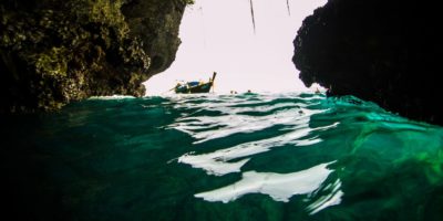 L'interno della grotta dello smeraldo