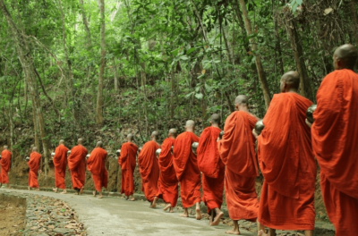 monaci buddisti - thailandia